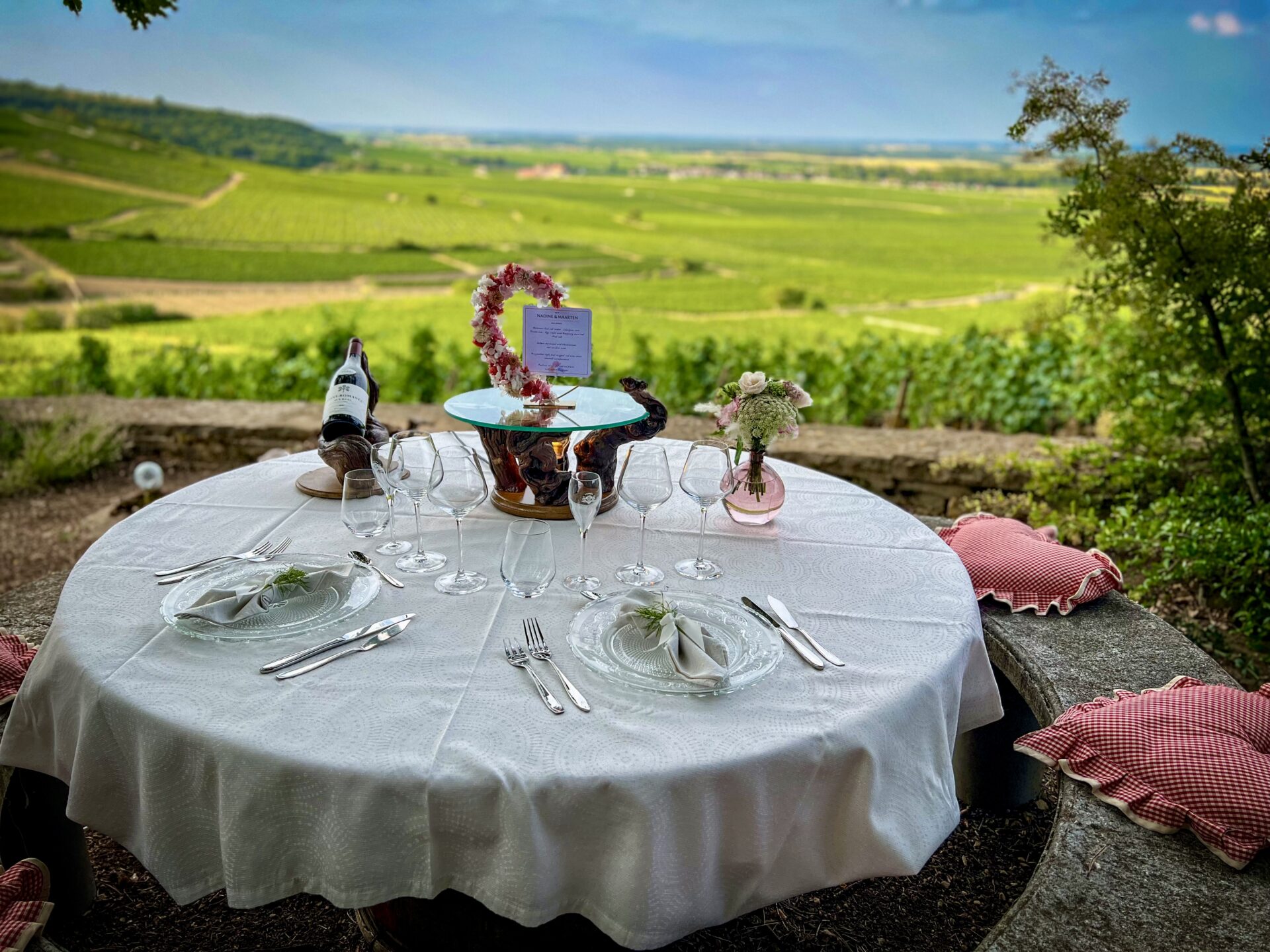 diner in the vineyards